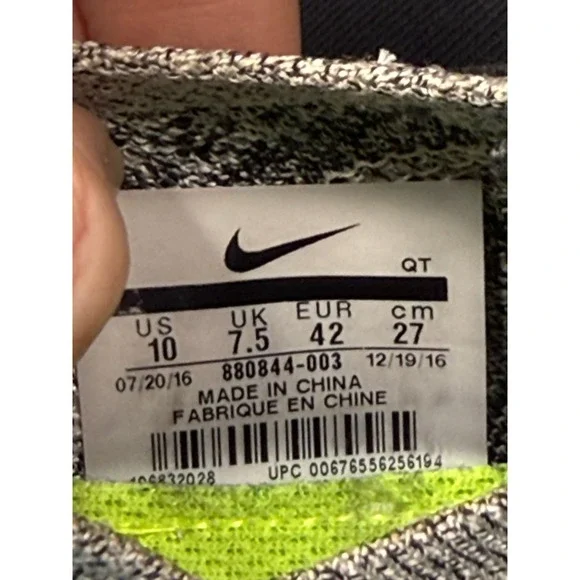 Nike Free RN Flyknit 2017 Womens 10 Black White Running Trainer Gym Athleisure - Picture 7 of 7